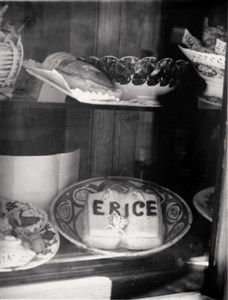 Image description is not available for 2010.121